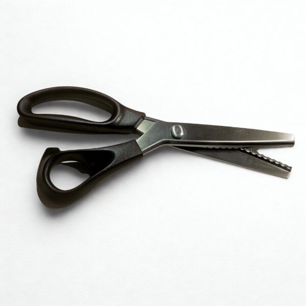 Tijeras en forma de zig zag